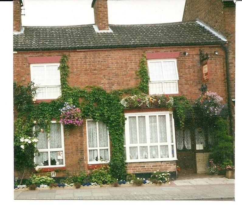 Compton House Panzió Ashbourne  Kültér fotó